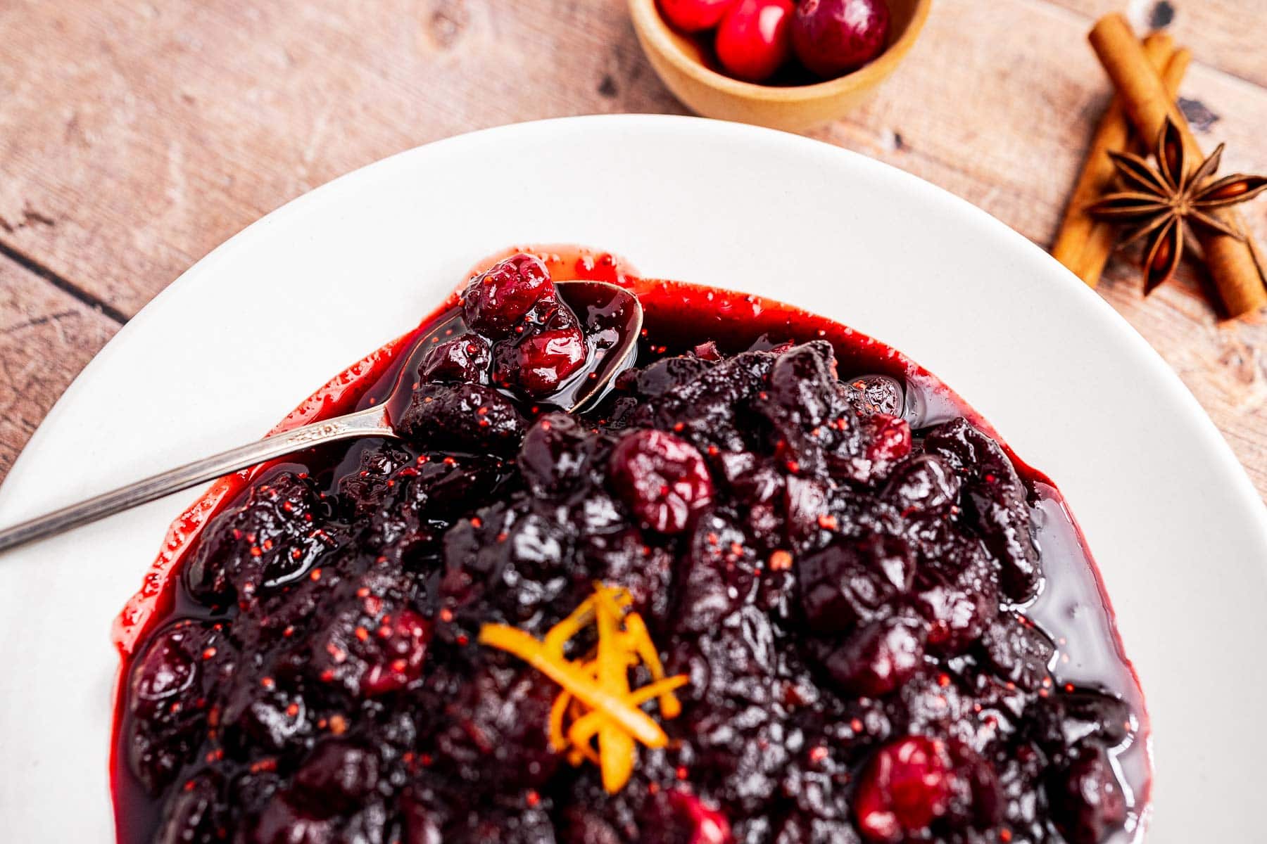 Versatile Cranberry Chutney: Beyond Turkey, A Jam for All Dishes